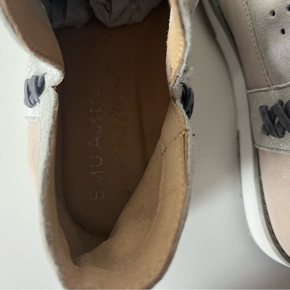 Emu Australia Women's Size 7 Perforated Summer boot Leather Pull On Shoes - Picture 6 of 16